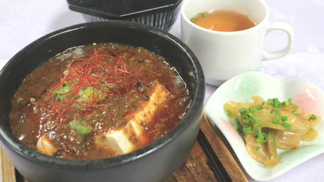 四川風 石焼き麻婆豆腐定食